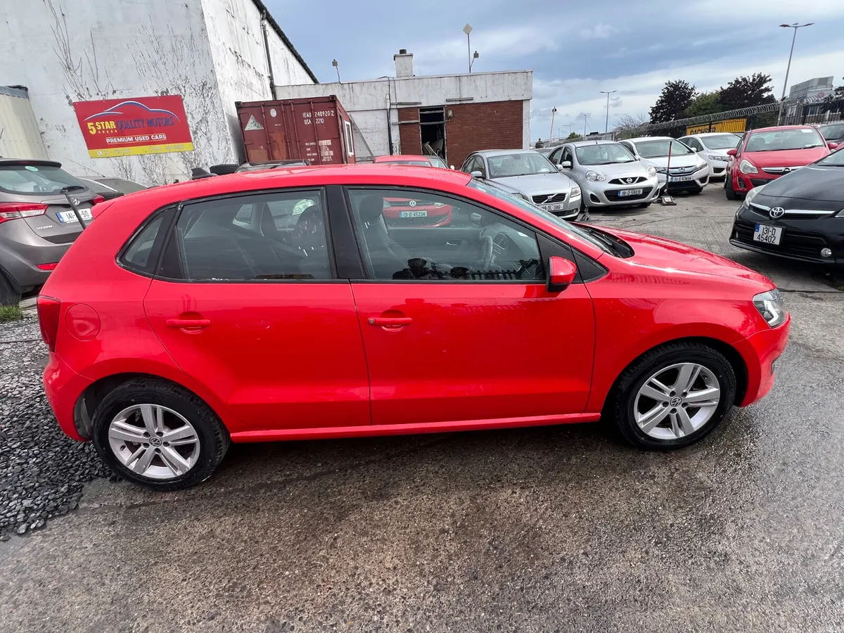 Volkswagen Polo 2013 Automatic/ only 11359 km. - Image 5