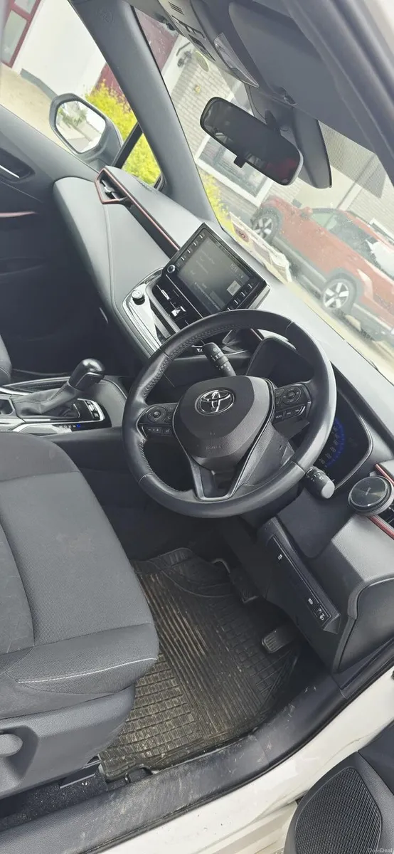 Car - Image 5