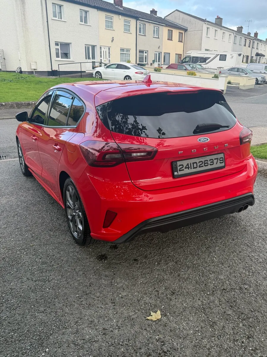 2024 Ford focus st line - Image 3