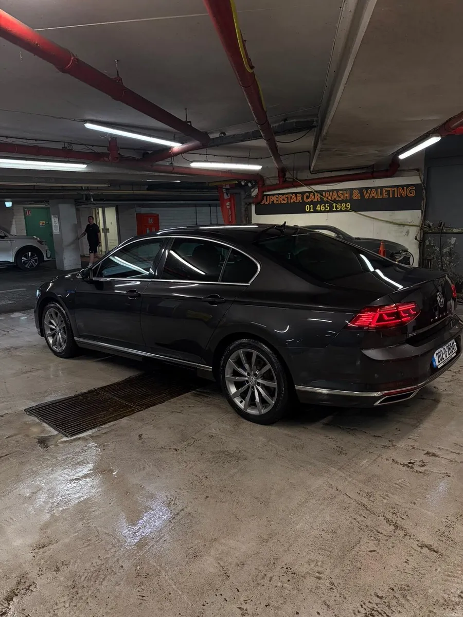 Car - Image 2