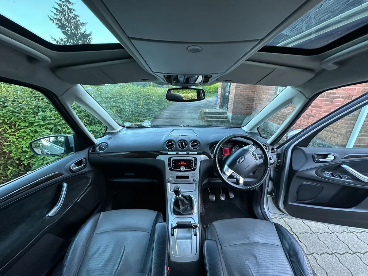 Ford Galaxy 1.8 TDCi ***  TOP SPEC *** - Image 3