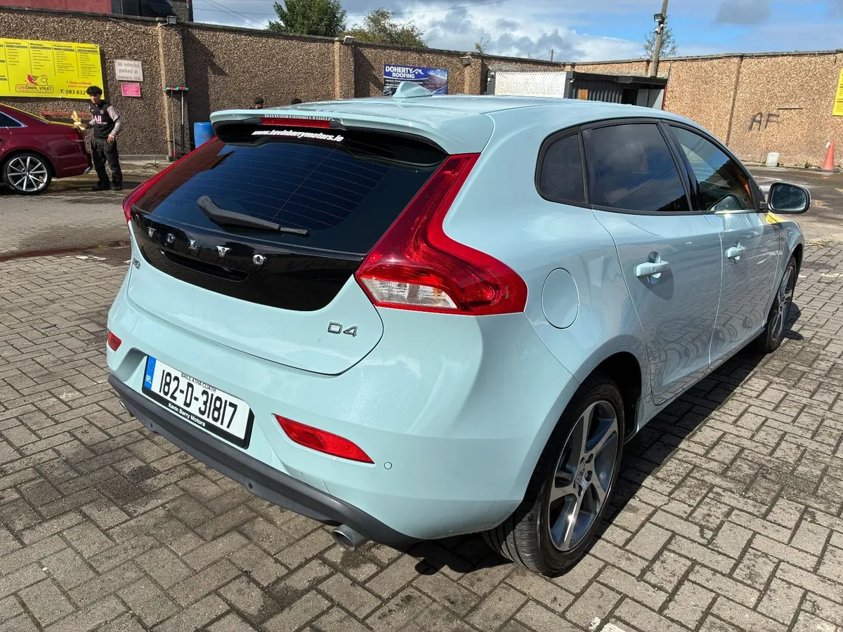 Volvo V40 2018 2.0D  AUTO NCT04/28 - Image 3