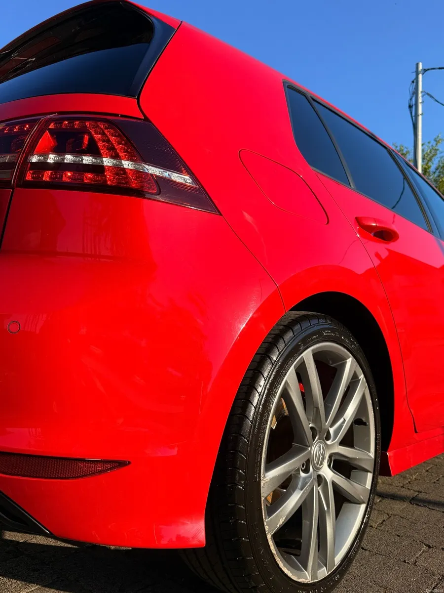 2017 VW R-Line Golf - Image 4