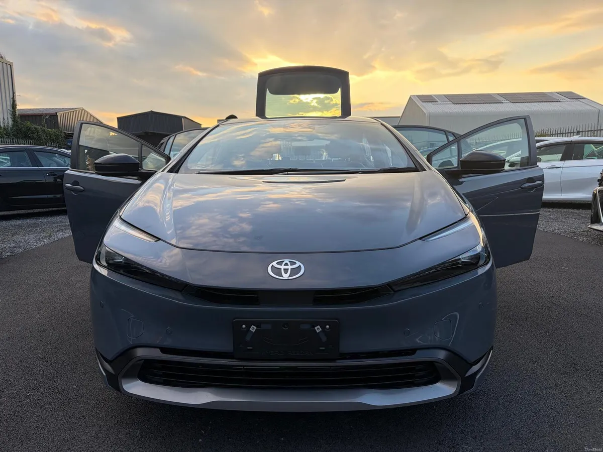 2024 TOYOTA PRIUS HYBRID AUTO - Image 5