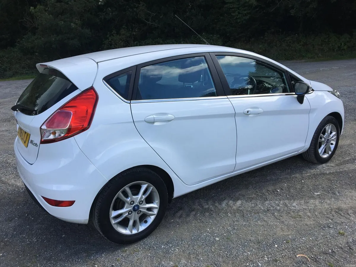 2016 Ford Fiesta Zetec 1.25 - Image 3
