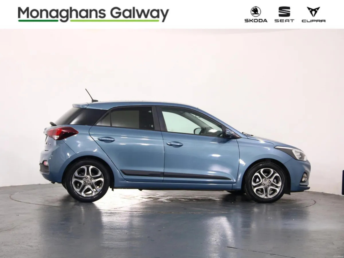 Hyundai i20 DELUXE AUTO 1.0 - Image 2