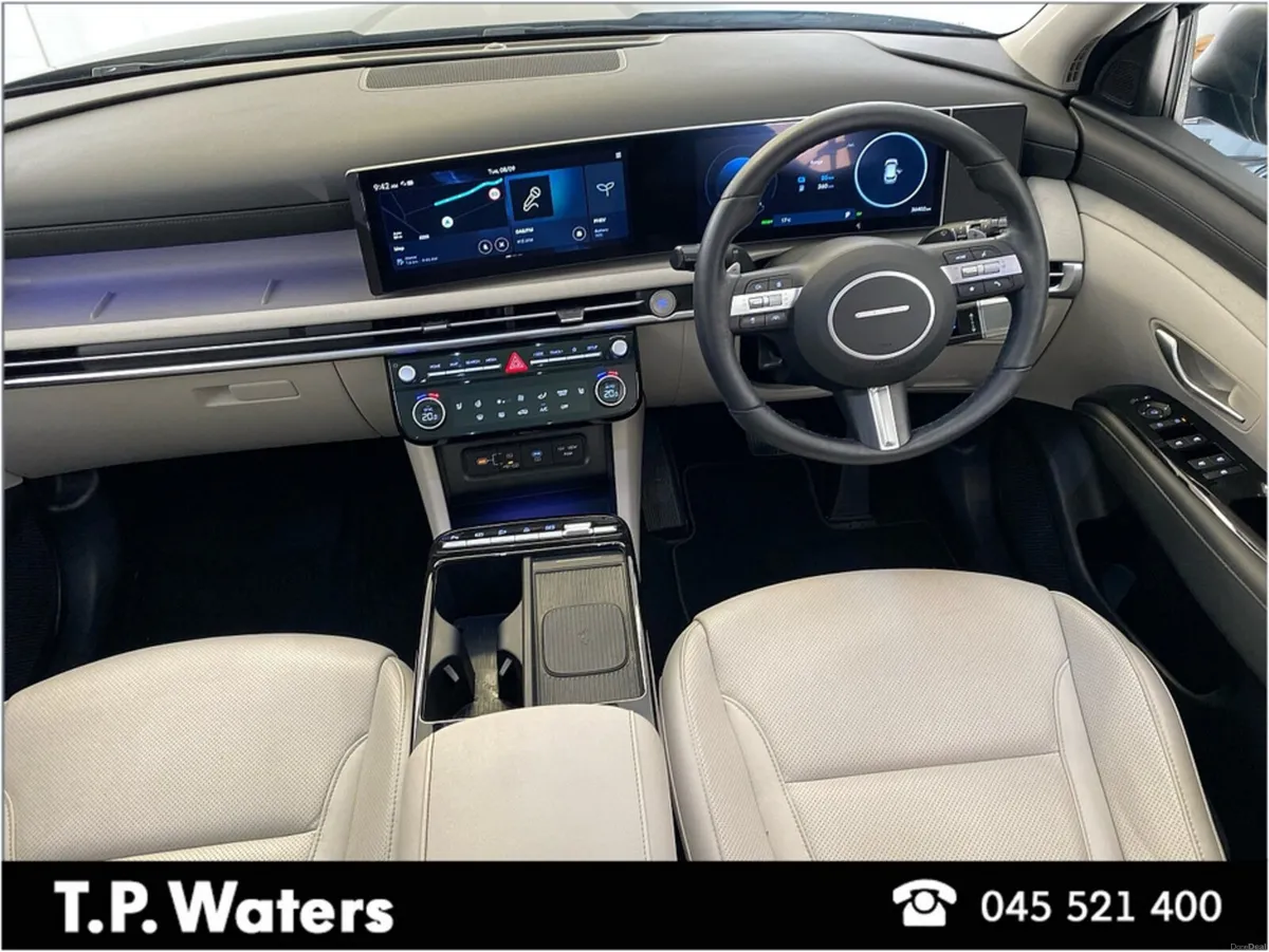Hyundai Tucson PLATINUM - PHEV - AUTOMATIC - SAME - Image 2