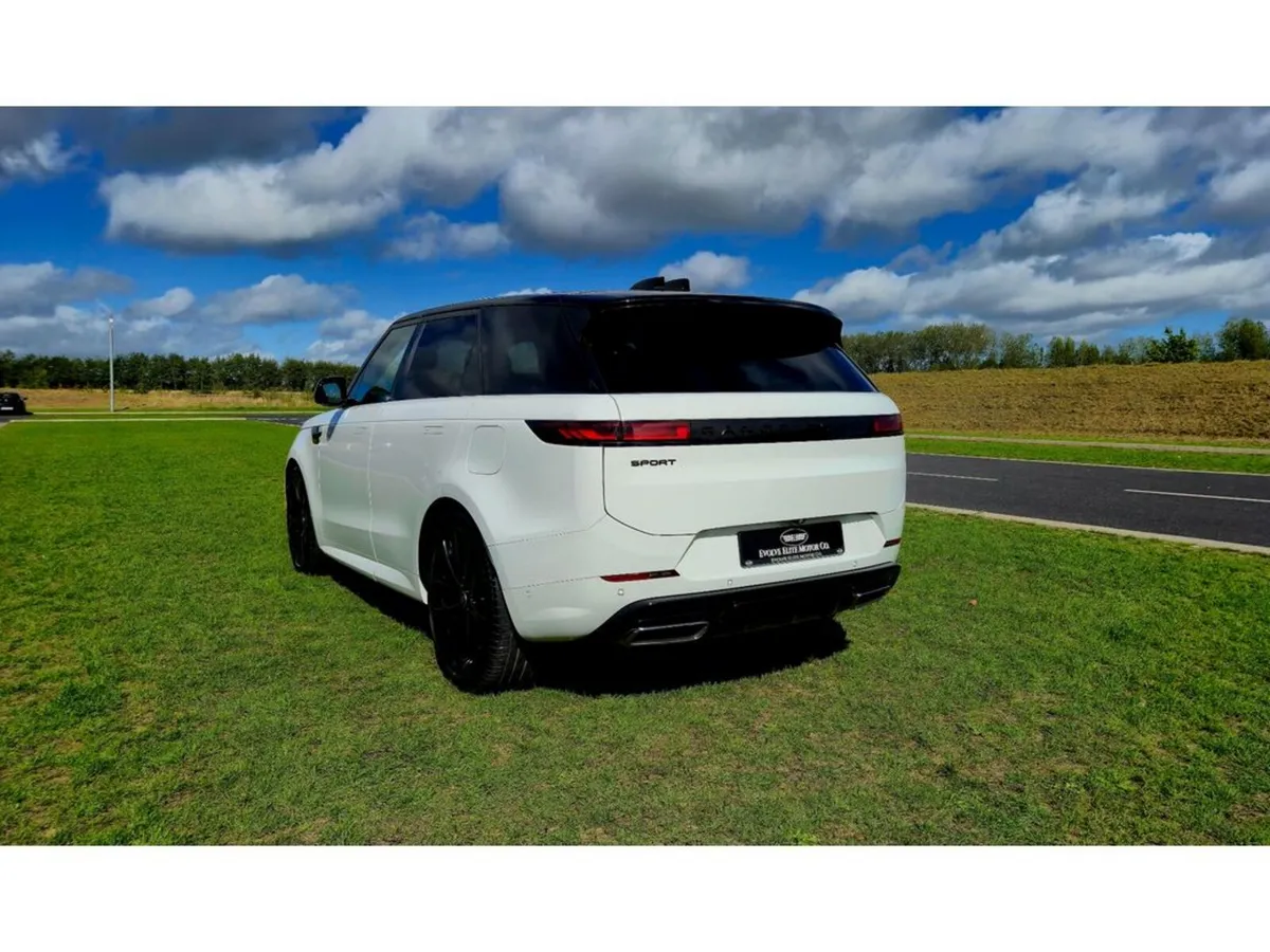 Land Rover Range Rover Sport DYNAMIC SE - Image 5