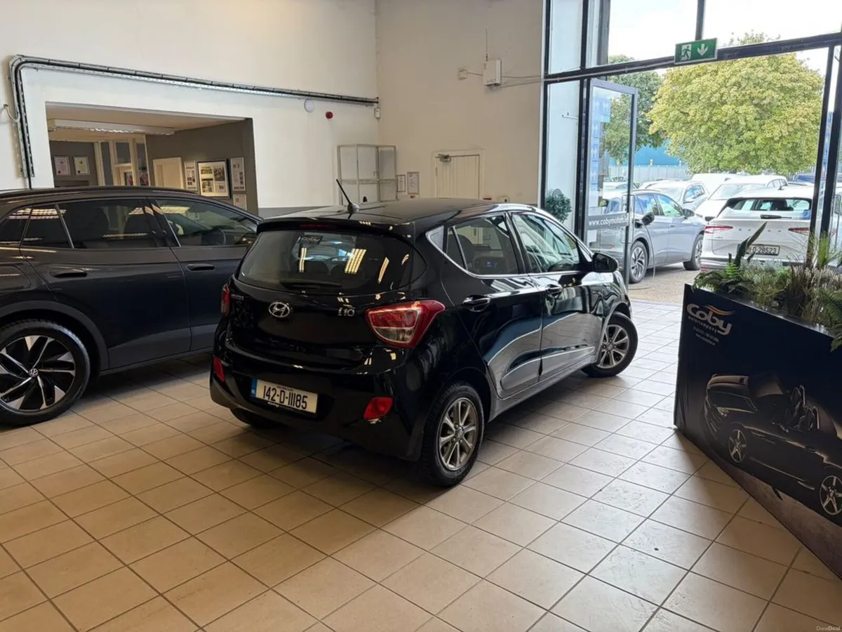 Hyundai i10 1.0 Deluxe Auto 4DR. Irish Car, NCT & - Image 3