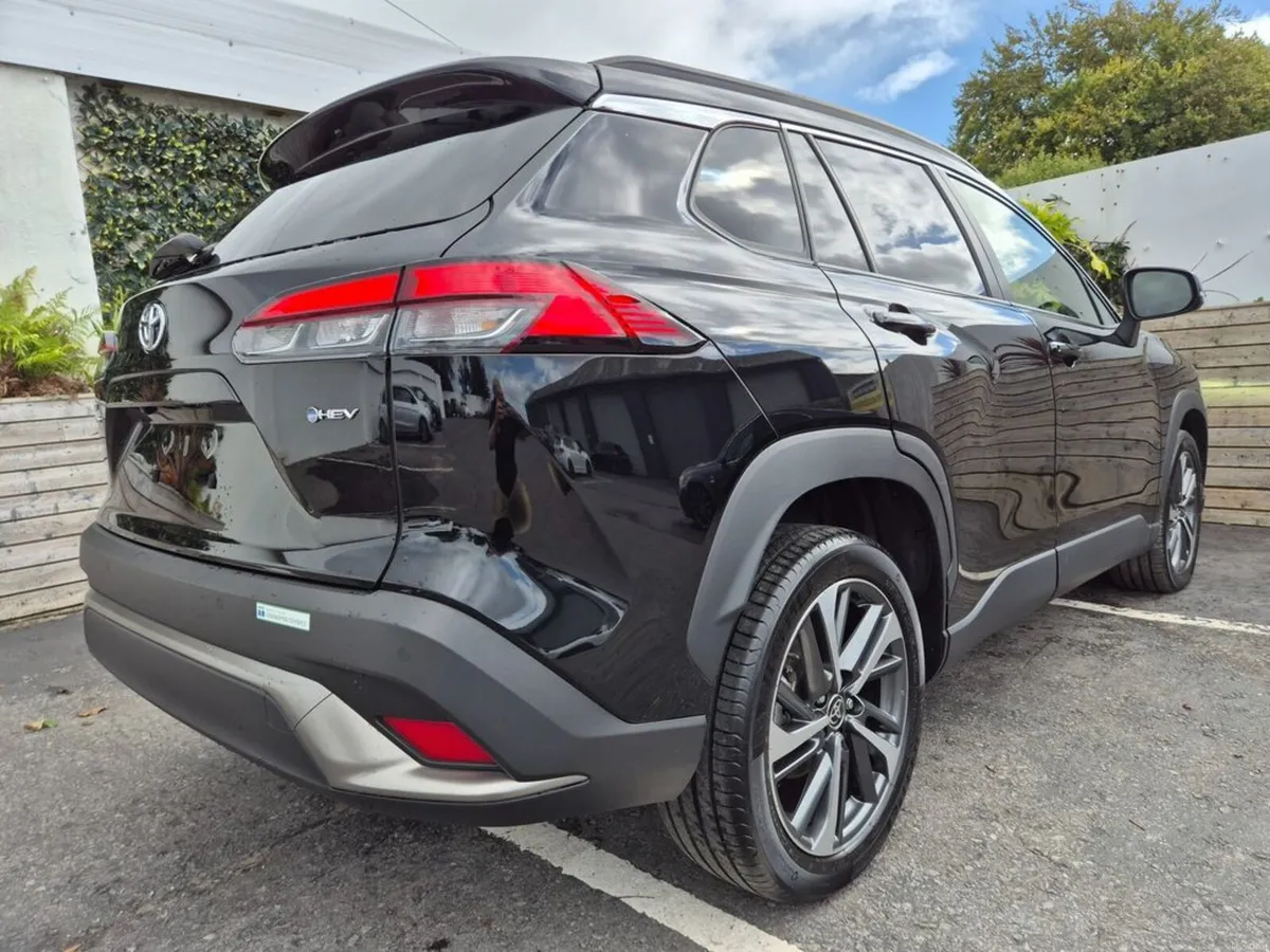 Toyota Corolla Cross 1.8 HYBRID / SPORT Z-PACK WIT - Image 5