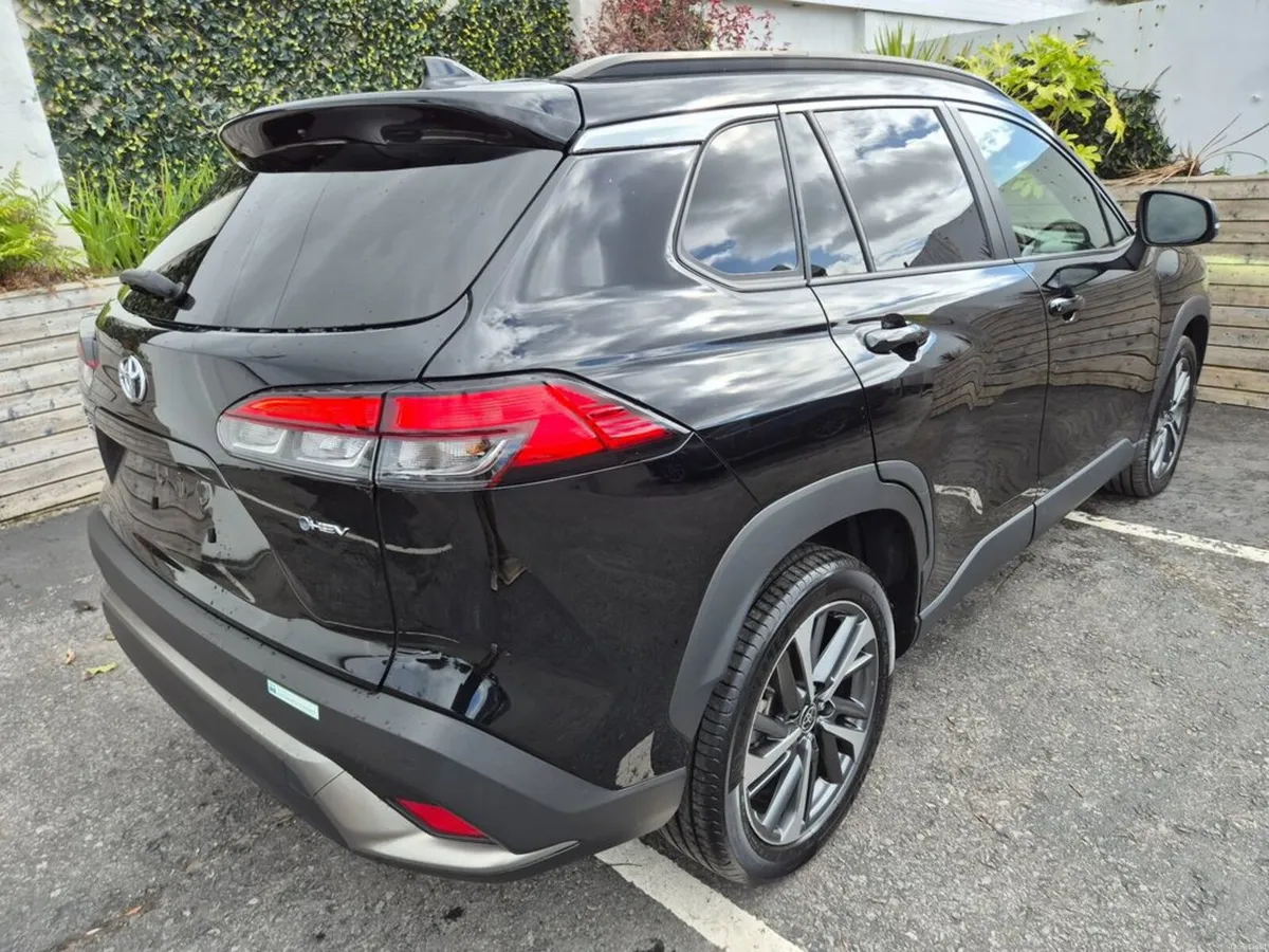 Toyota Corolla Cross 1.8 HYBRID / SPORT Z-PACK WIT - Image 6
