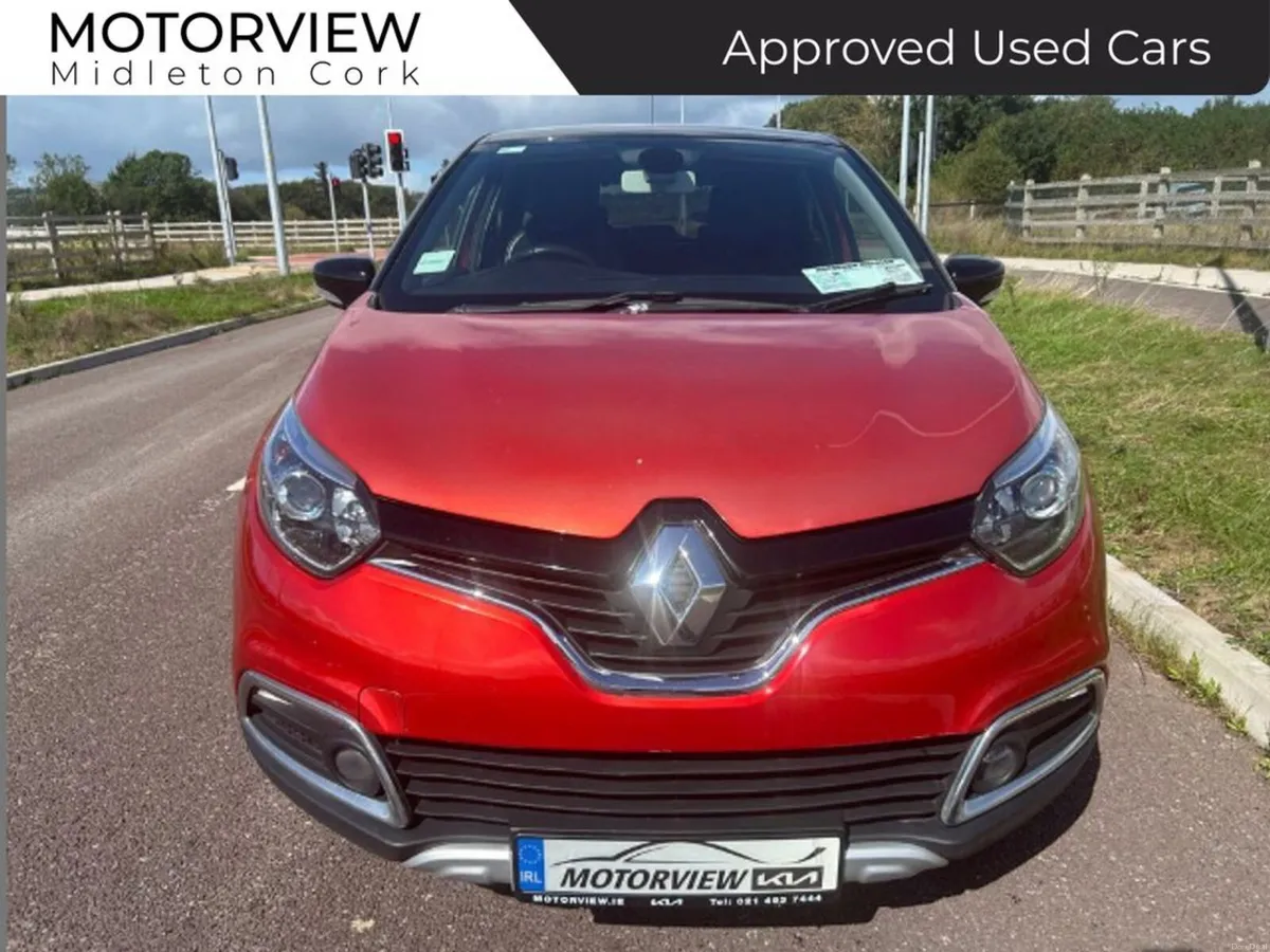 Renault Captur Signature 1.5D Leather Seats, Hugh - Image 3