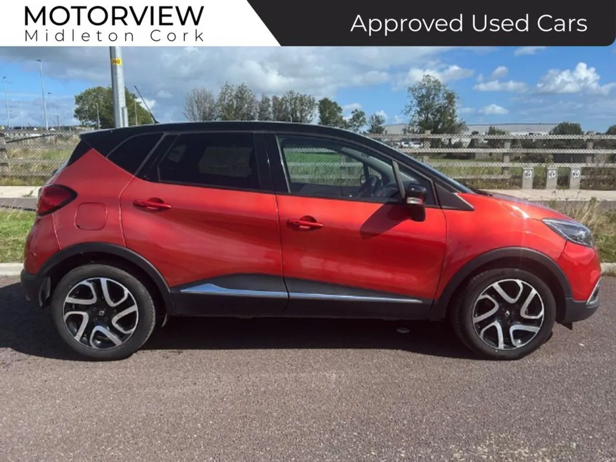 Renault Captur Signature 1.5D Leather Seats, Hugh - Image 5