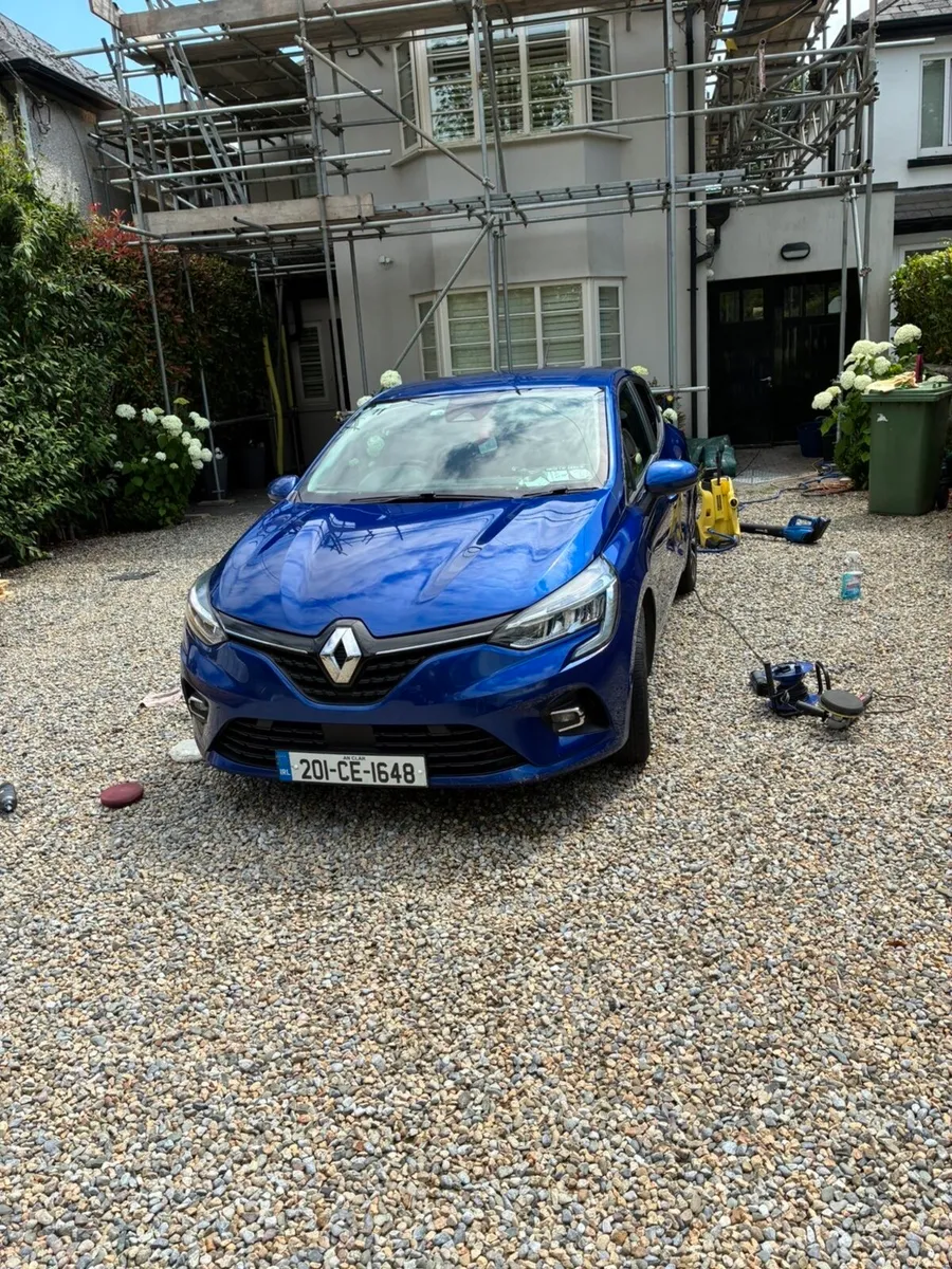 Renault Clio - Image 2