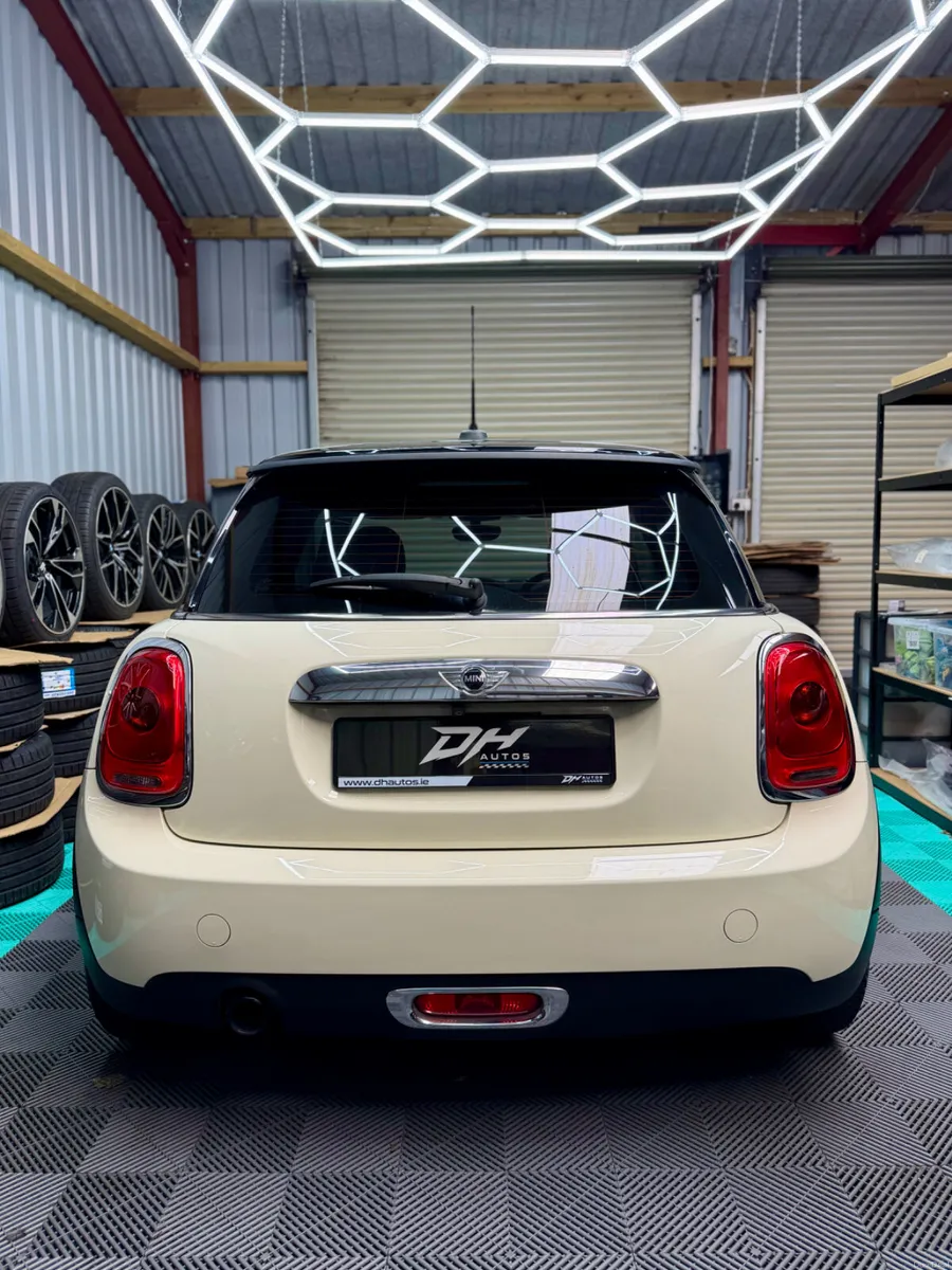 2017 (172) Mini Cooper 1.2 Petrol - Only 69,000KM! - Image 4