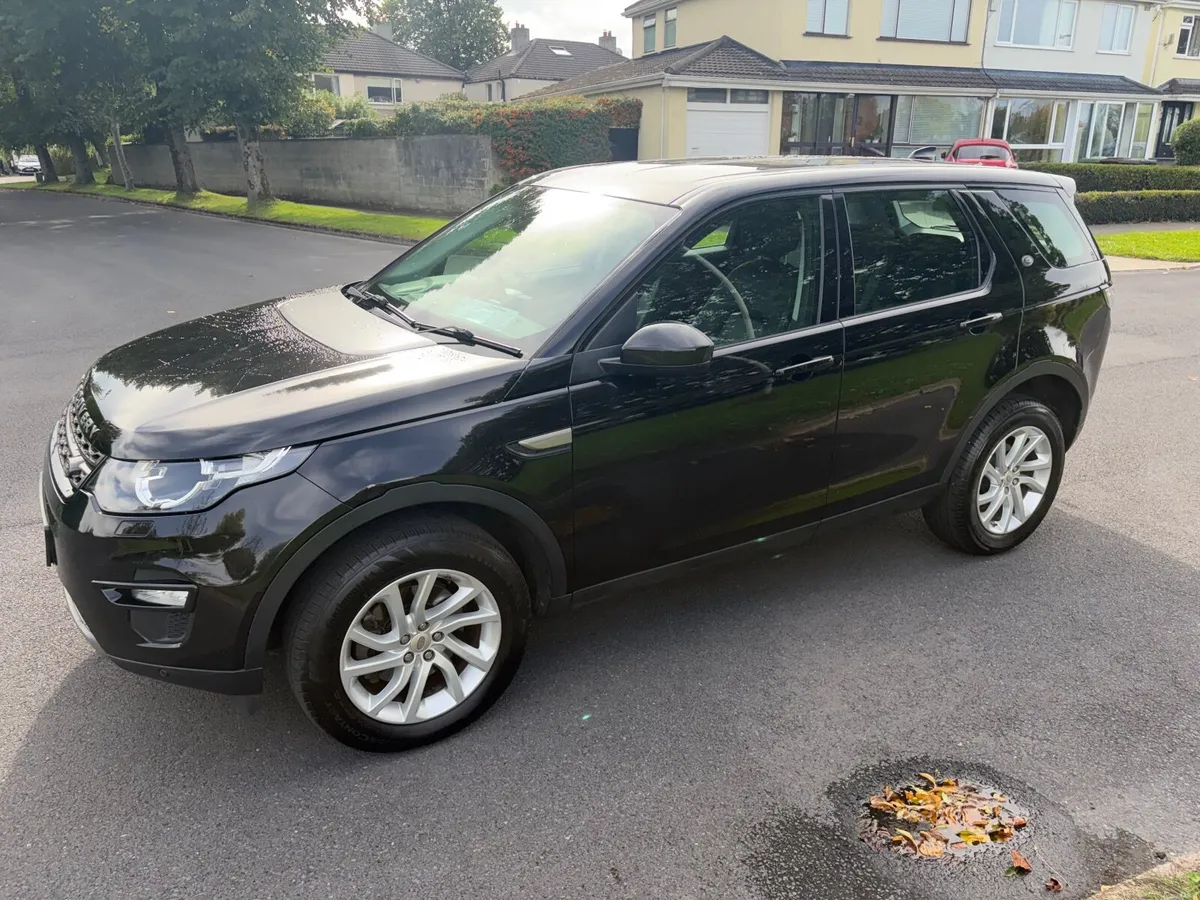 Land Rover Discovery Sport 2019 - Image 3