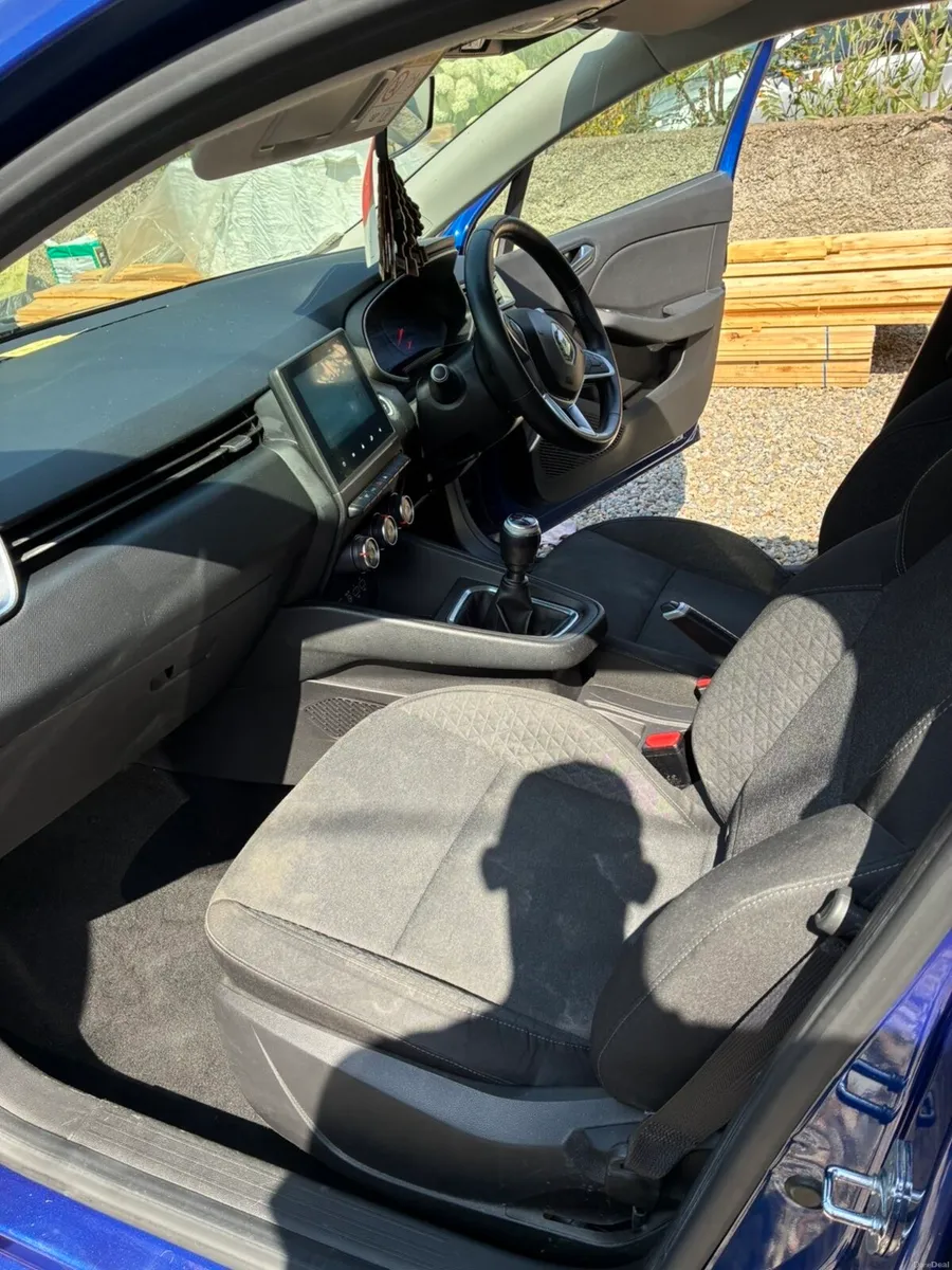 Renault Clio - Image 6
