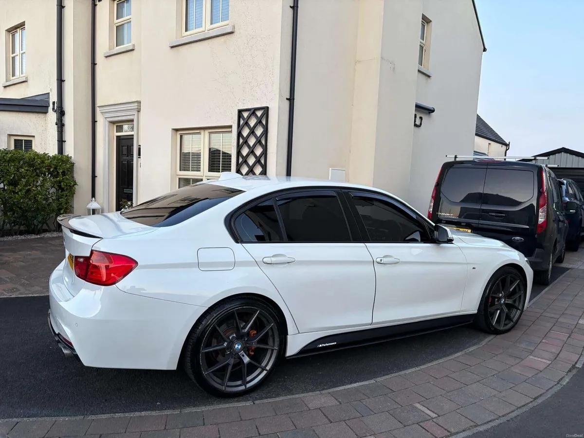 BMW 320d M Sport - Image 2