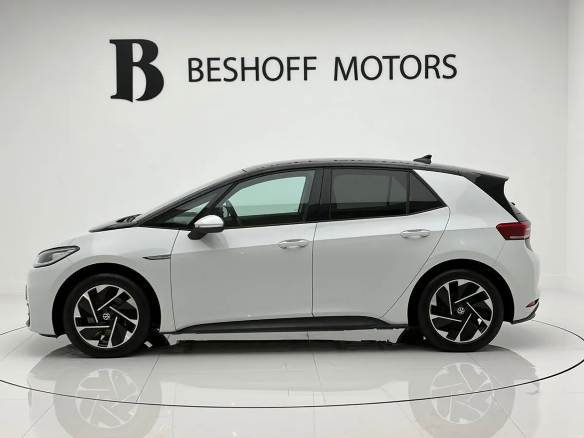 Volkswagen ID.3 PRO 58KWH=PAN ROOF//LOW MILES//212 - Image 2