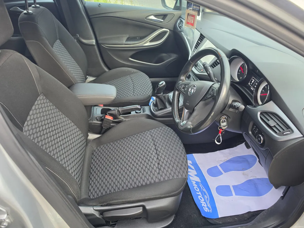 Vauxhall Astra 2017 - Image 3