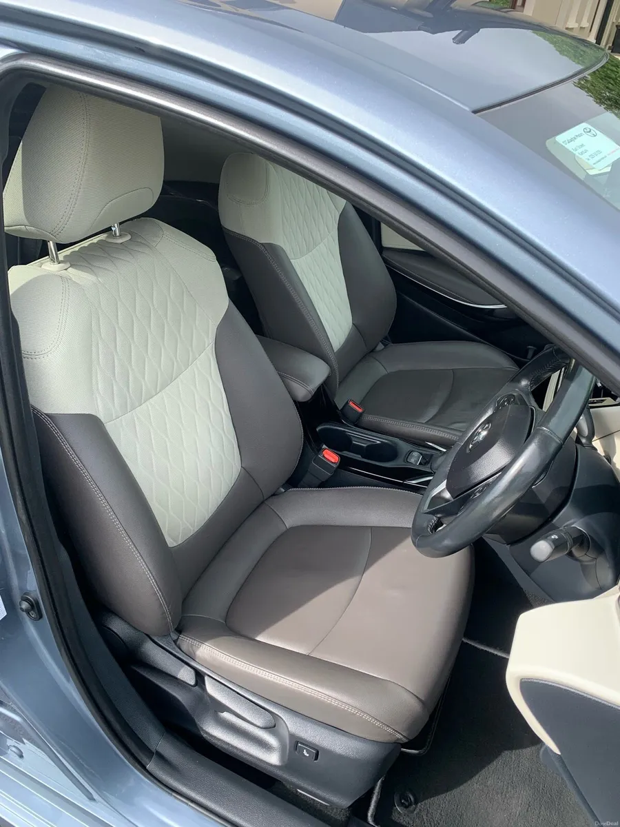 Toyota Corolla Sol Hybrid - Image 4