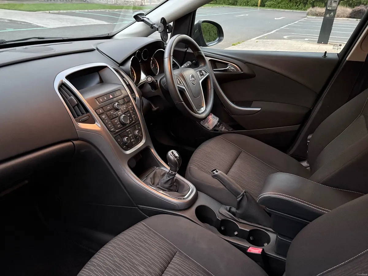 Low Milage Fresh NCT Astra - Image 3