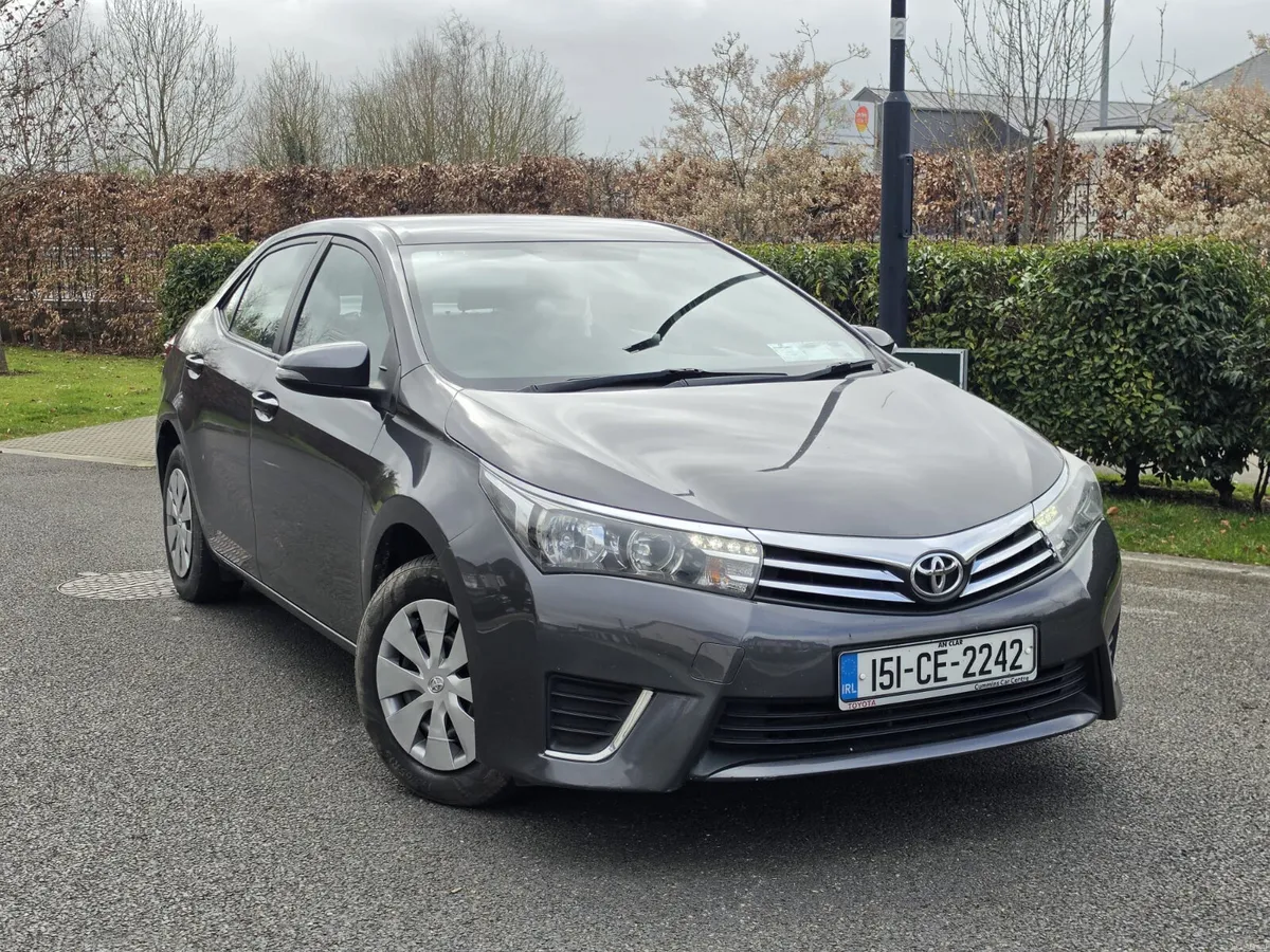 Toyota Corolla 2015 with very Low mileage - Image 3