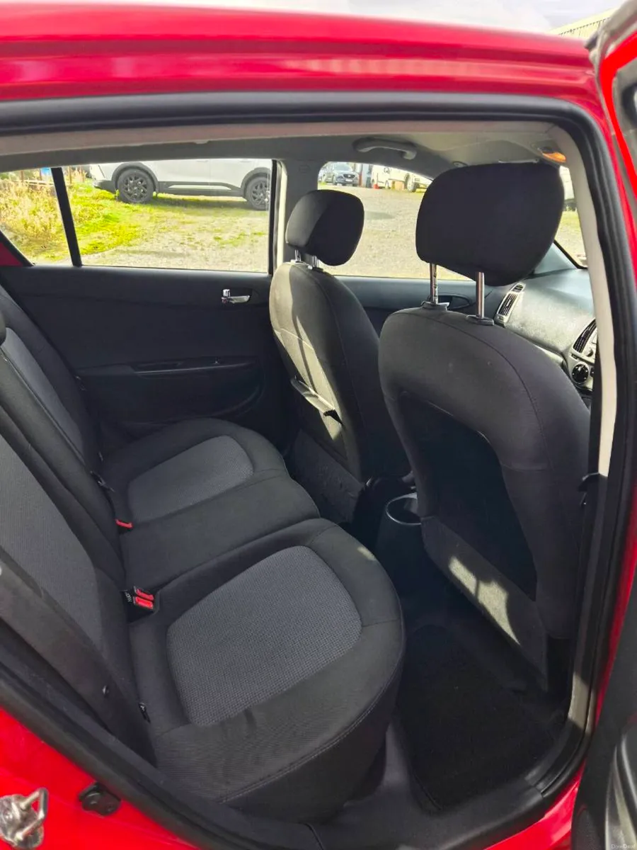 Hyundai i20 - Image 4