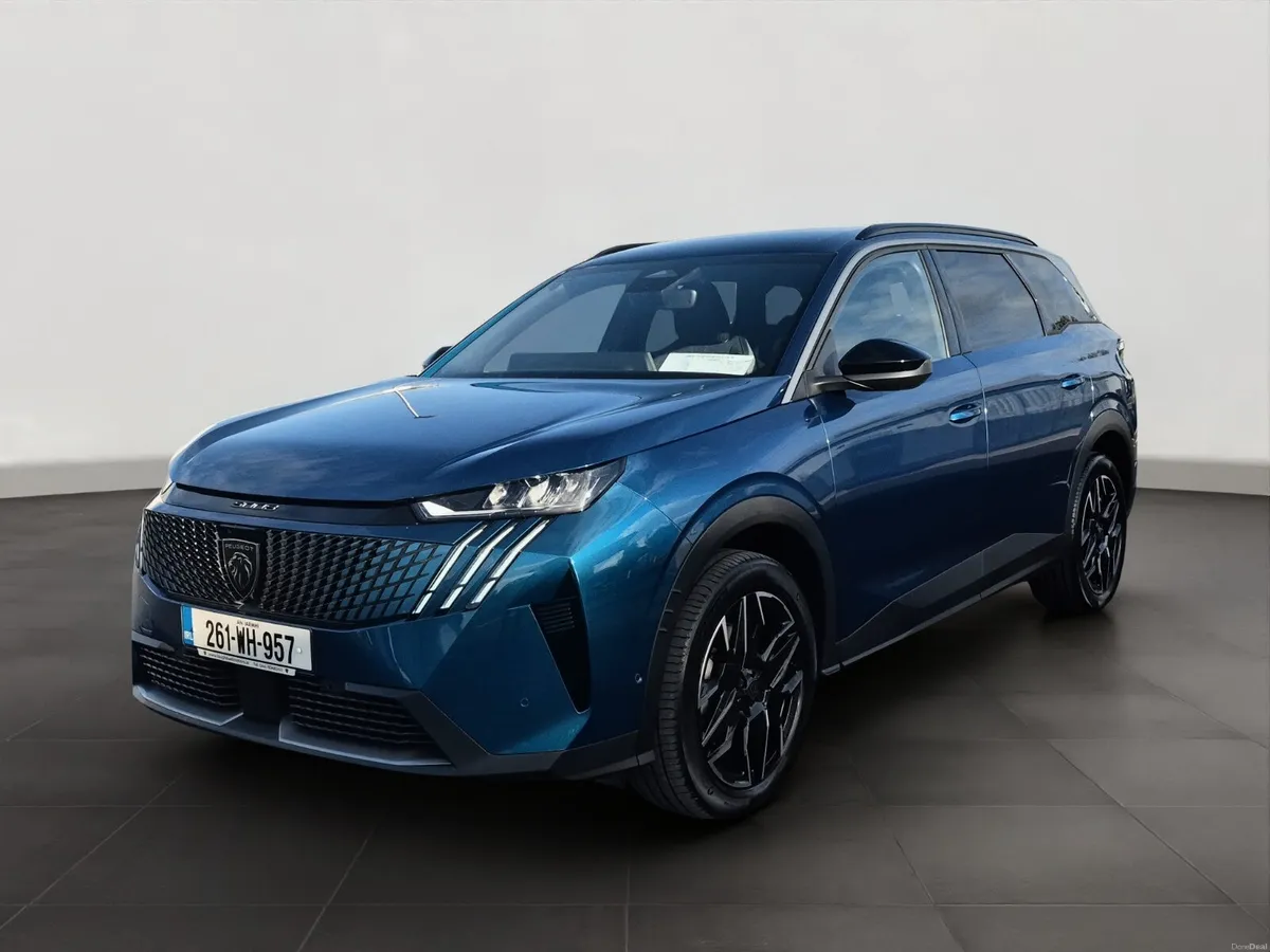 Peugeot 5008 Allure Hybrid - Image 1