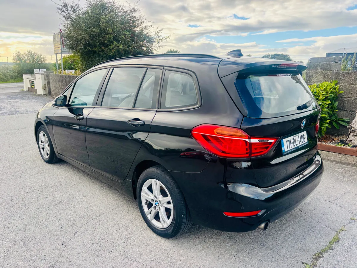 2017 BMW 2-Series 7 SEATER - Image 6