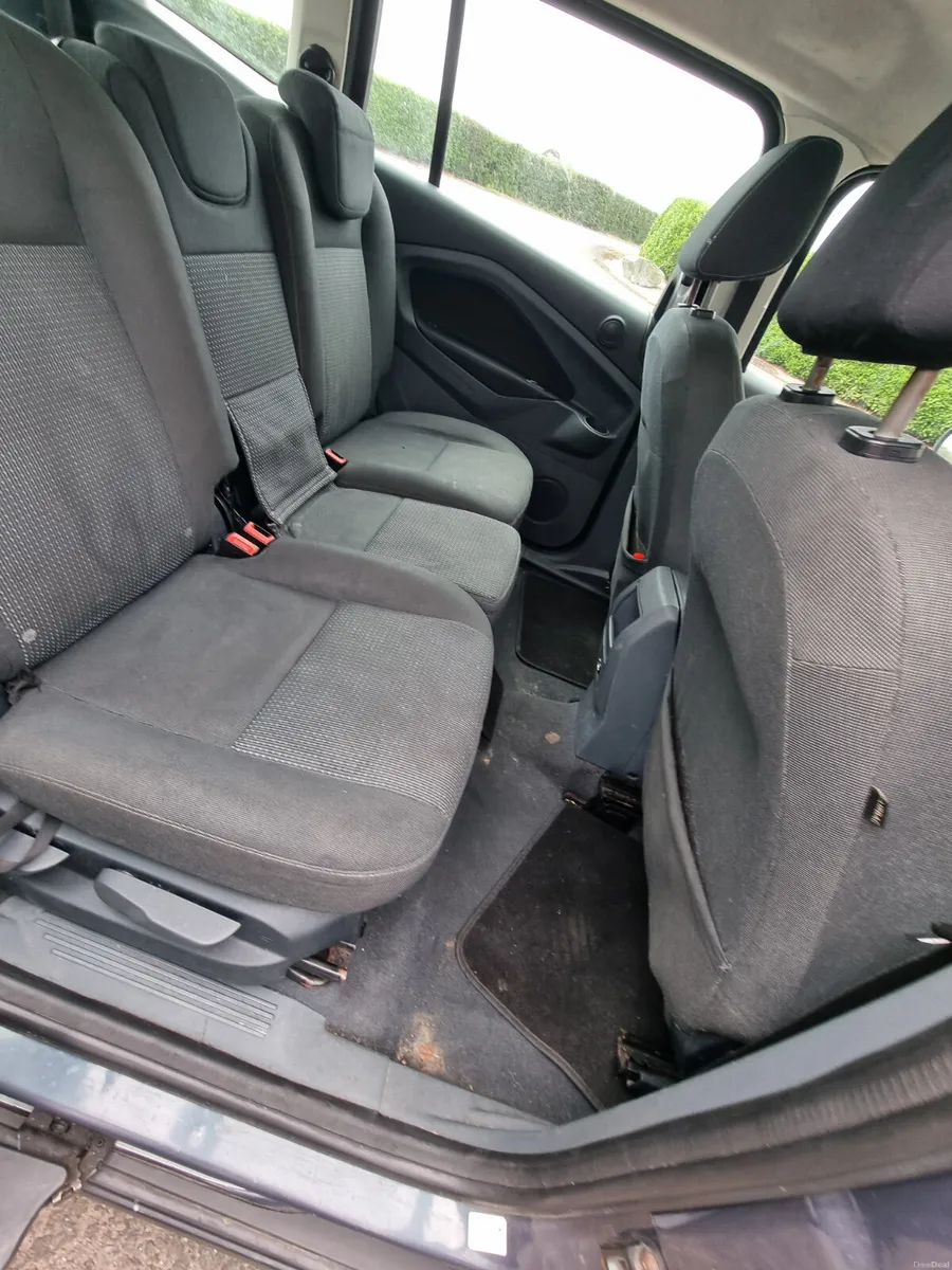 €2999 Ford 7 seater  Grand C-Max 2014 €2999 - Image 6