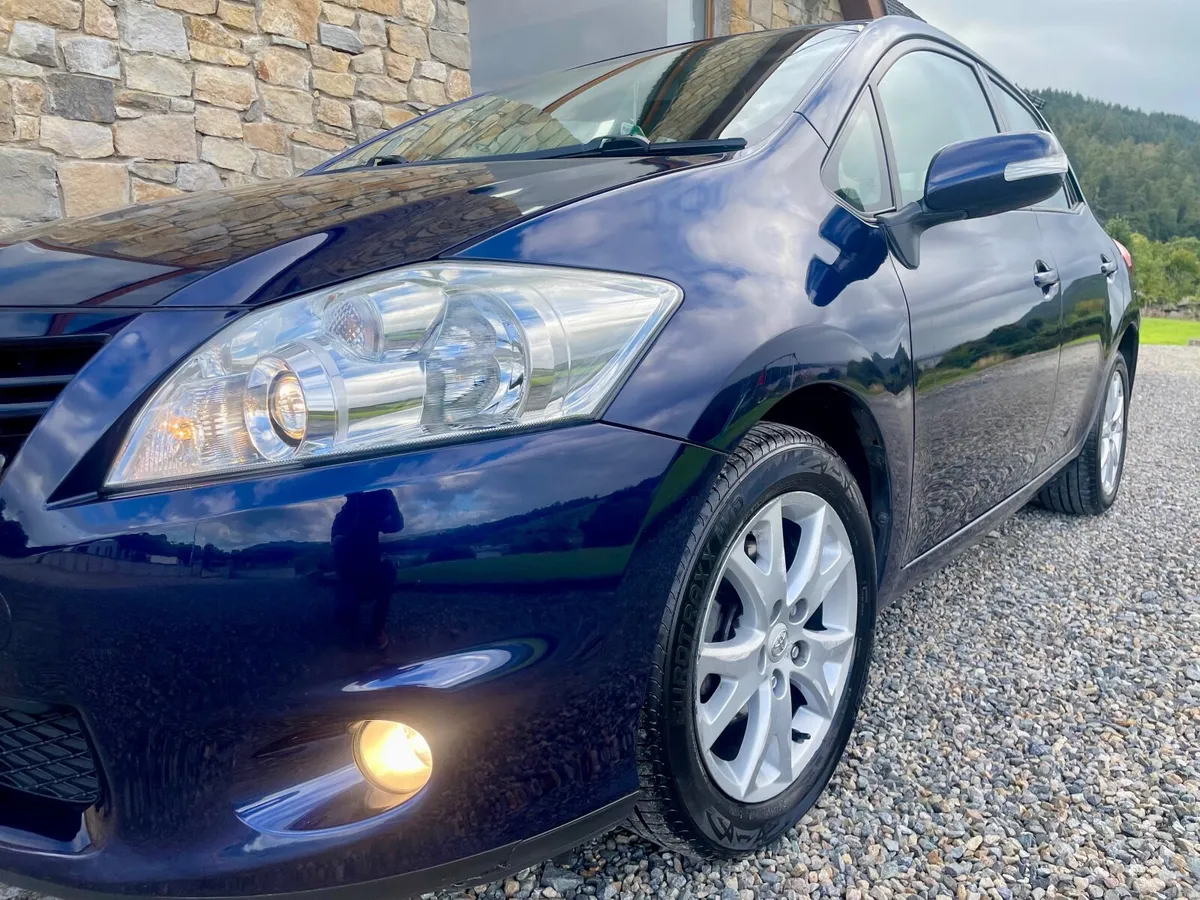 Toyota Auris 2012  Tr Low Mileage 5 Door - Image 5