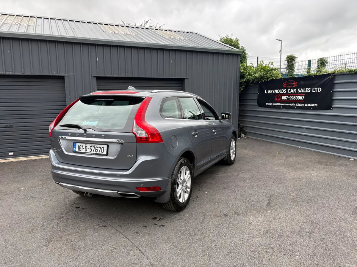 Volvo XC60 D4 LUX AUTO LOW KM 2016 - Image 6