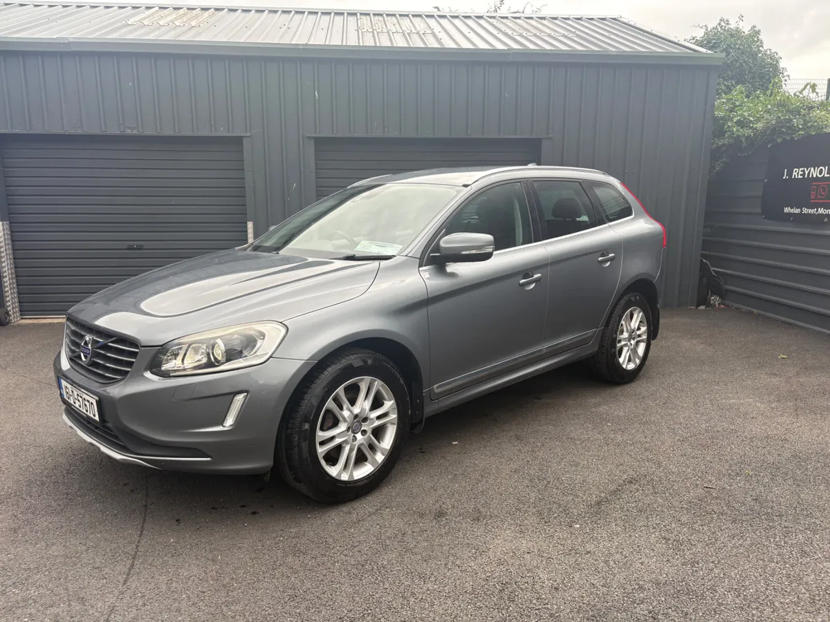 Volvo XC60 D4 LUX AUTO LOW KM 2016 - Image 5