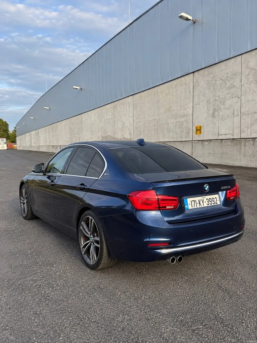 BMW 3-Series 2017 - Image 6
