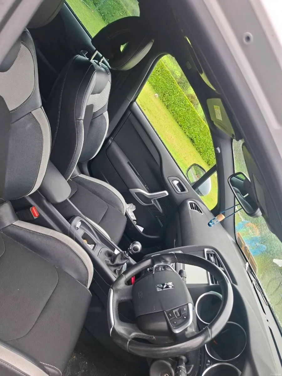 2015 CITROEN DS4 - Image 5