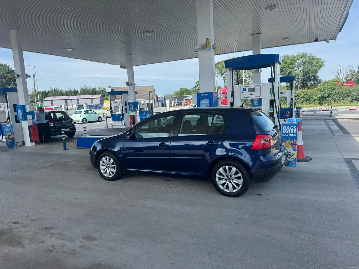 Golf 5 - Image 2