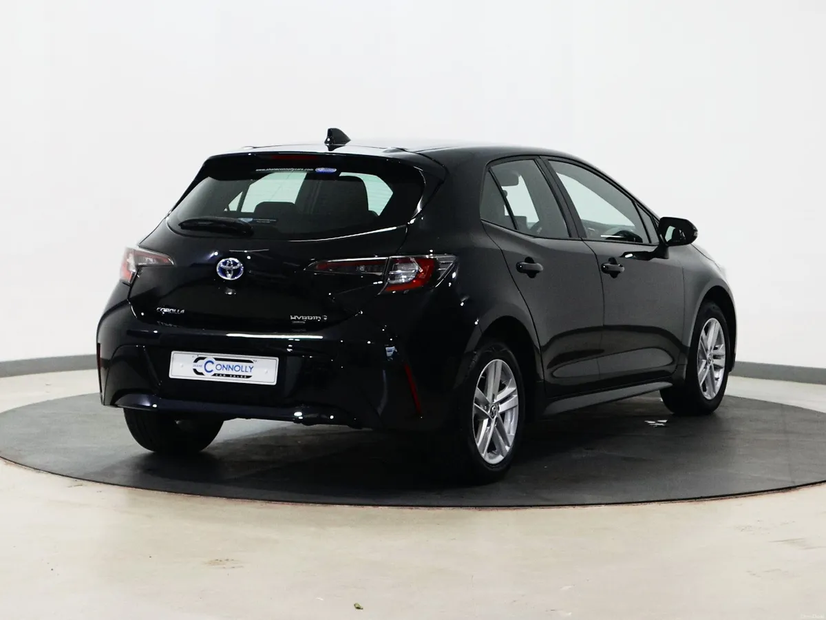 *112* 2022 Toyota Corolla 1.8 luna hybrid auto - Image 3