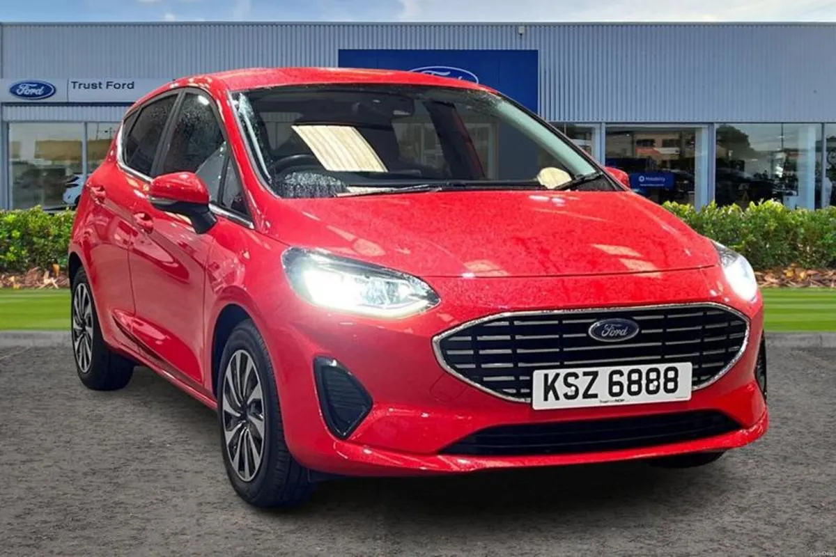 Ford Fiesta 1.0 EcoBoost Titanium 5dr - Image 1