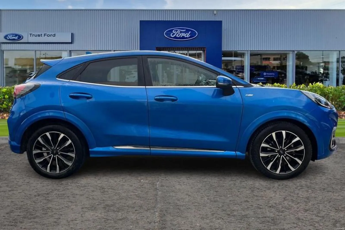 Ford Puma 1.0 EcoBoost Hybrid mHEV ST-Line Vignale - Image 3