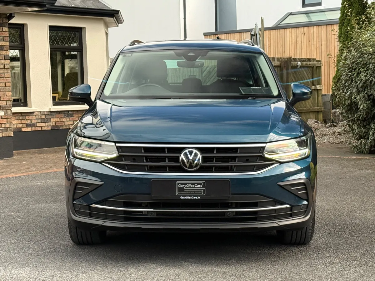 *Panoramic Sunroof* Auto 232 Volkswagen Tiguan! - Image 2