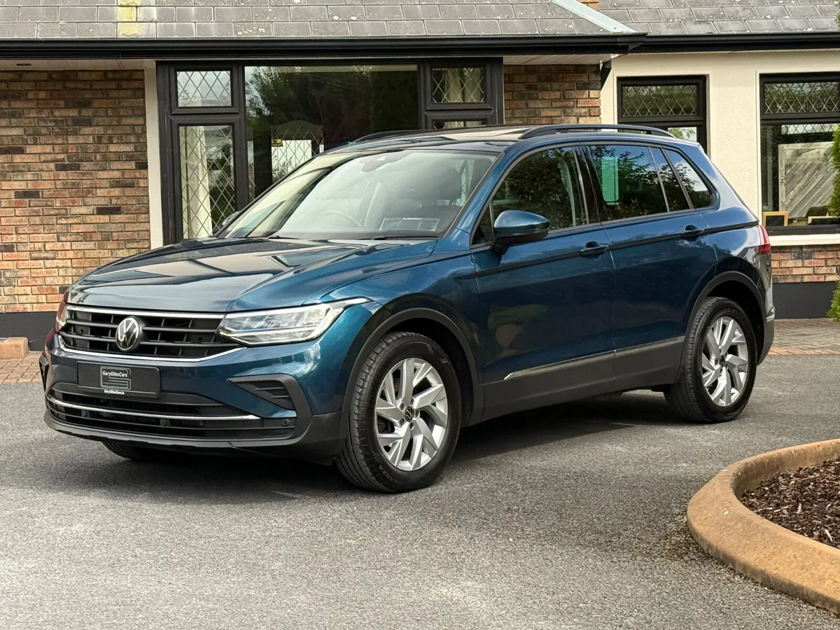 *Panoramic Sunroof* Auto 232 Volkswagen Tiguan! - Image 3