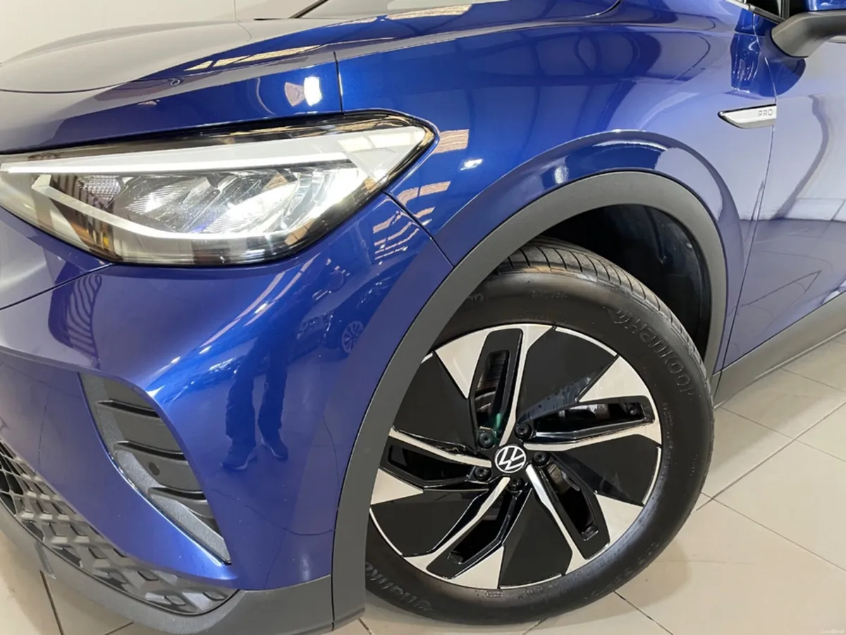 Volkswagen ID.4 LIFE 77KWH 174BHP BIG BATTERY MODE - Image 4
