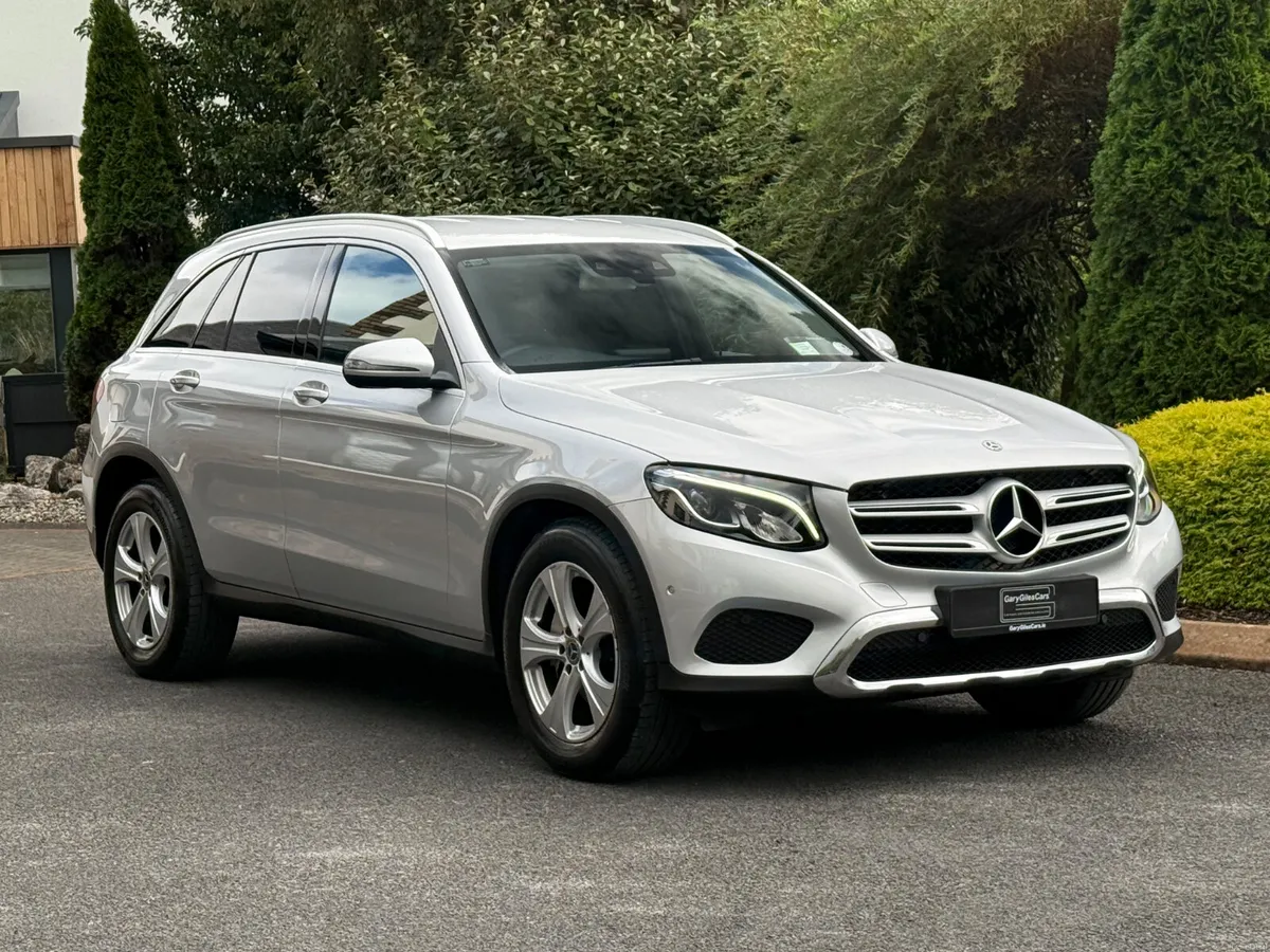 *Tiny Kms* 172 Mercedes-Benz GLC 220d! - Image 1