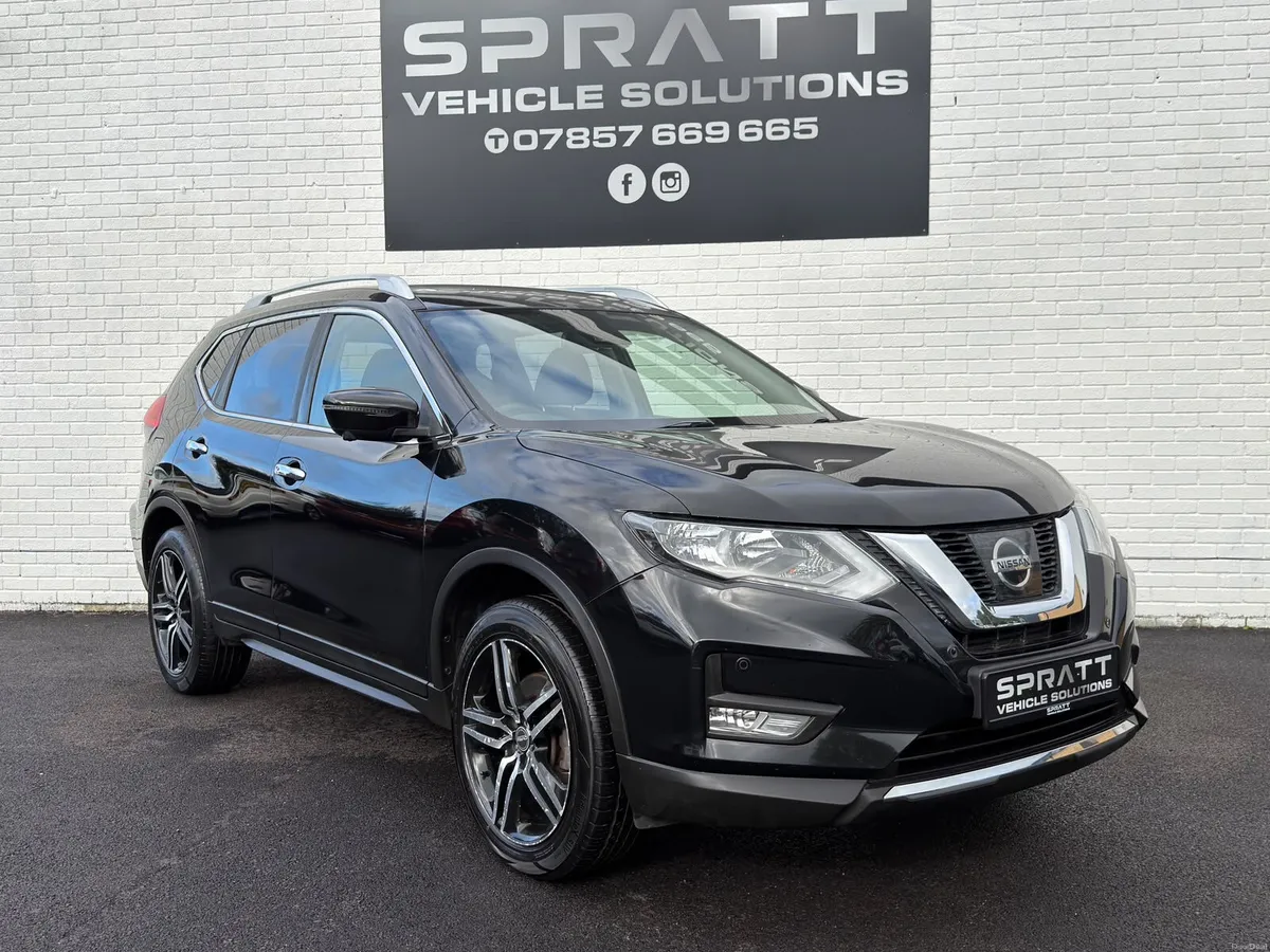 2017 Nissan X-Trail 1.6 dCi N-Connecta 7 Seater - Image 2