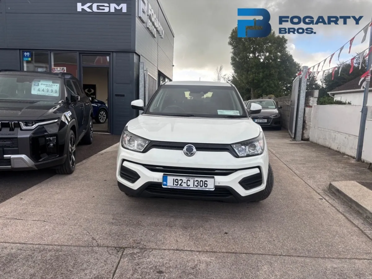 SsangYong Tivoli 2019, ES 1.6 DSL MT 2WD 4DR 5DR - Image 4