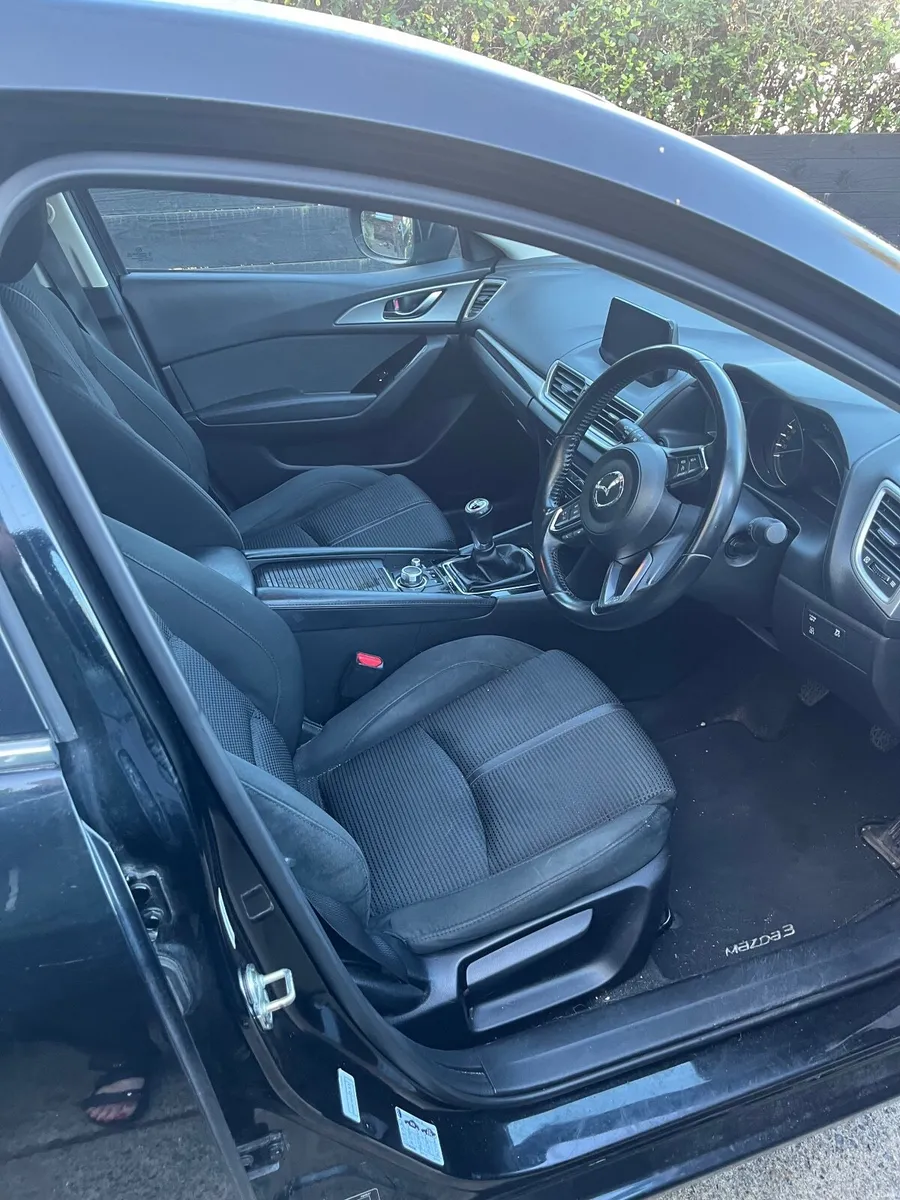 Mazda Mazda3 2017 - Image 5