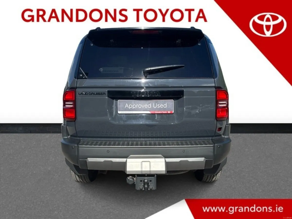 Toyota Land Cruiser PLATINUM PASSENGER - GRANDONS - Image 4