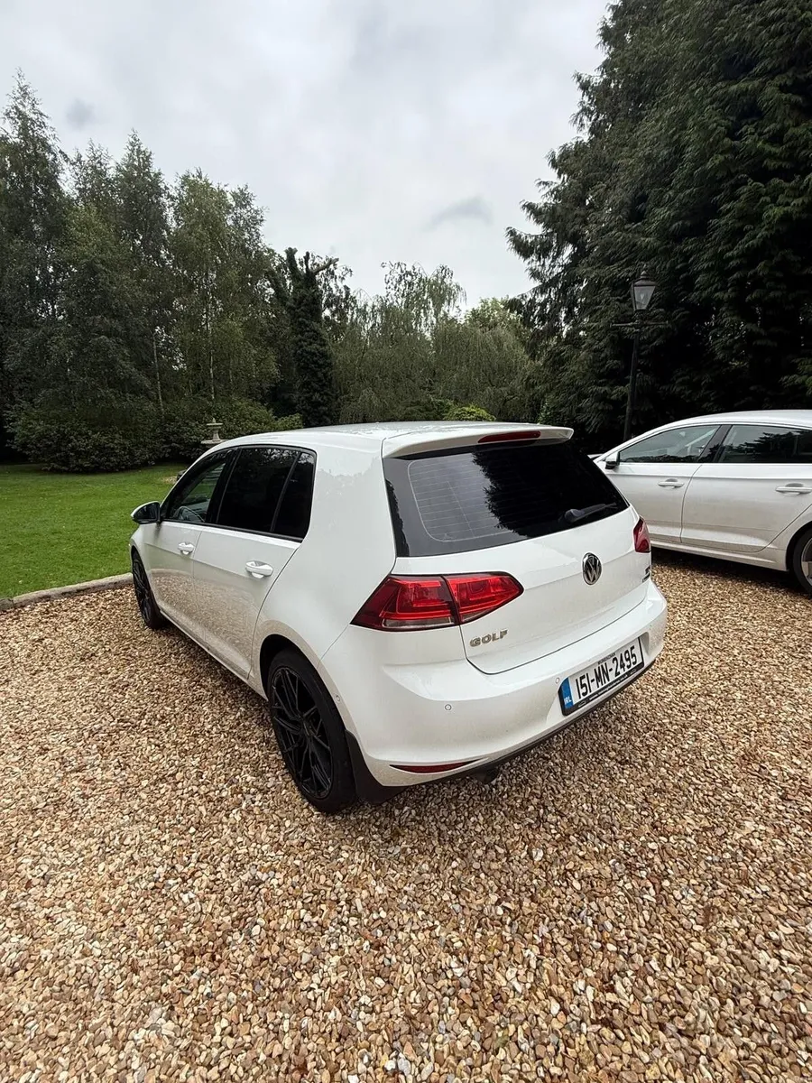 Volkswagen Golf 2015 - Image 2