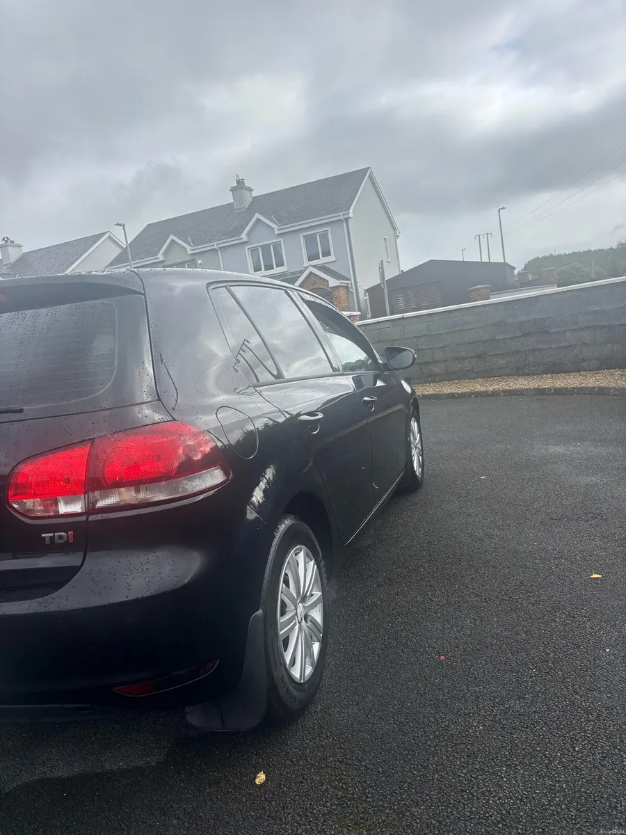 Volkswagen Golf - Image 5